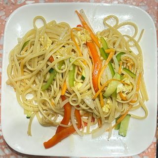 Tallarines Frito Con Verdura