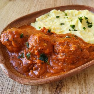 Ćufte u paradajz sosu 800g