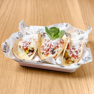 Quesadillas De Carnitas (3 Uds.)