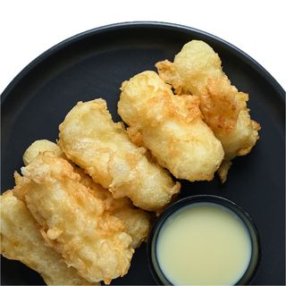 Lapte prăjit se servește cu lapte condensat (250 g)