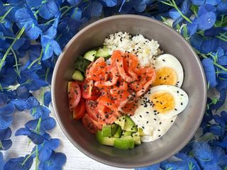 Боул з лососем 230г