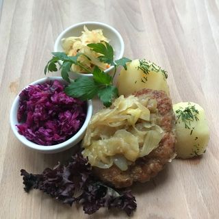 Stek wieprzowy z cebulą