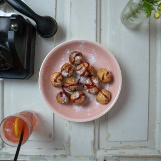 Бухти с пудра захар (12 бр)