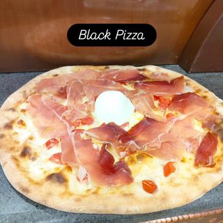 Black Pizza