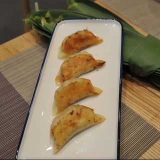 14 - Gyozas a la Plancha (4 uds.)