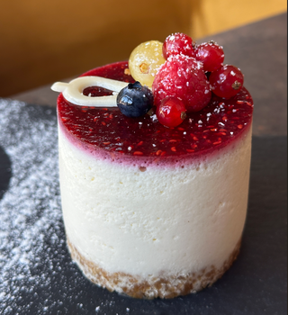 CHEESECAKE cu FRUCTE* 170g