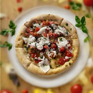 Pizza Caprese