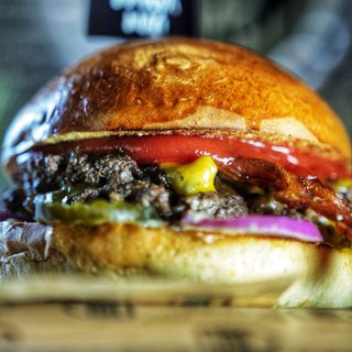 Zestaw SMASH DOUBLE CHEESE BEKON + Coca Cola 330 ml