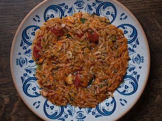 Орзо з кальмарами, лангустинами та м`ясом мідій (280г)