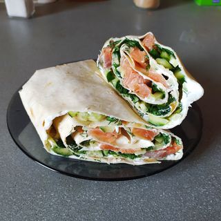 Ролл с семгой (260гр.)