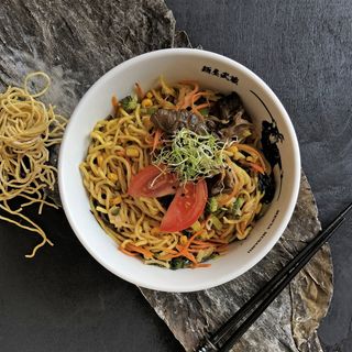 Локшина з овочами (450г)