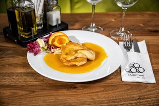 PIEPT DE CURCAN CU SOS DE PORTOCALE