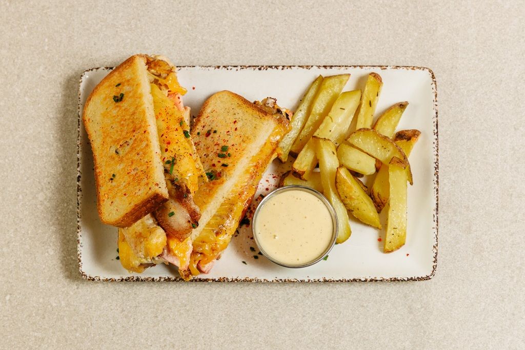 Sandwich Naked