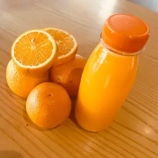 Zumo de naranja exprimido