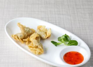 834 Tempura ravioli