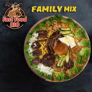 Family mix 2kg + 3 palačinke sa Nutellom i plazmom + 3x Pepsi 0.33l