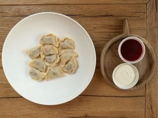 Вареники з вишнею (300g)