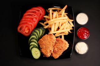 Piept pane la platou