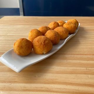 Ración De Croquetas De Pollo (10 Uds.) 