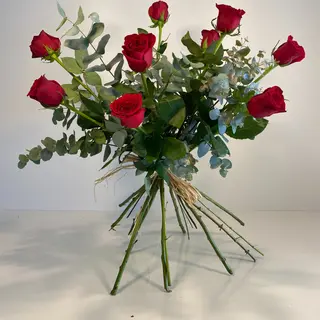 Once Rosas Rojas
