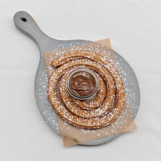 Churro com molho à escolha