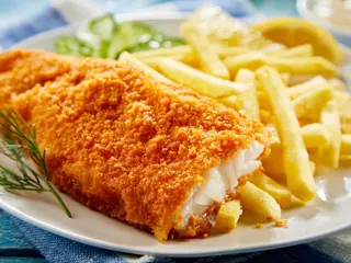 Pescado Empanado Con Papas