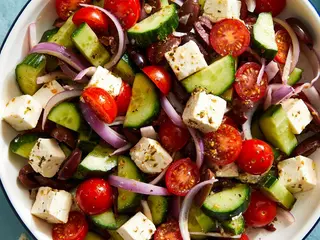 Greek salad/ბერძნული სალათი /Салат греческий(450гр.)