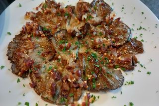 Tapa de setas a la plancha con guanciale