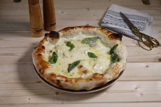 Pizza Quatro Formaggi Ø 32cm