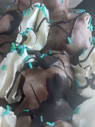 PROFITTEROL AL CIOCCOLATO X10 /12 PERSONE