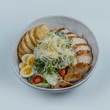 Цезарь с курицей (400г)