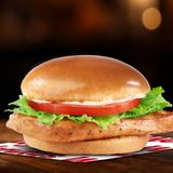 გრილზე შემწვარი ქათმის ბურგერი