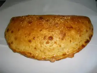 Calzone Carnivoro
