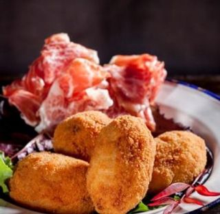 66. Croquetas Caseras Gourmet Deluxe De Jamón Ibérico  (6 Uds.)