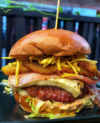 Hamburguesa La Catira