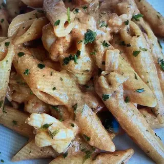 Pasta vodka and shrimps