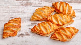 Mini sa nadevom od kajsije