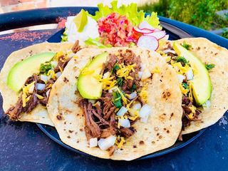 Такос с дърпано телешко (500г)