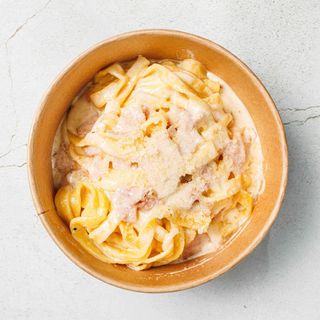 Fettuccine alla Papalina