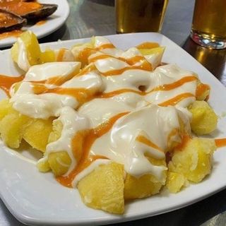 Patatas Bravas solo con mayonesa (1/2 Ración)