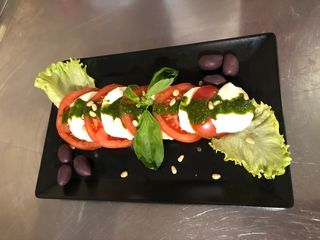 Салата Капрезе (300г)