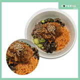 Бибимбап с кимчи и свинско месо