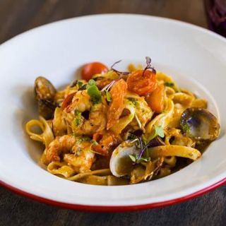 Papardelle con marisco