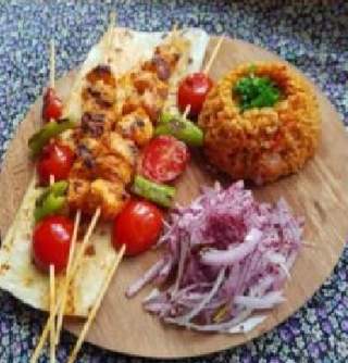 Piatto spiedini di pollo