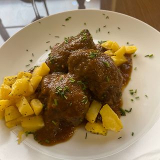 Carrillada De Cerdo Al Vino Tinto