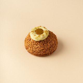 Pistacho Praline Choux