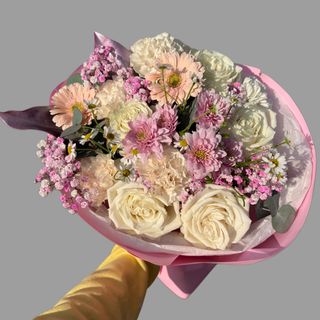 Bukiet kwiatów Serene Blooms