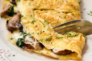 Omlet sa sirom