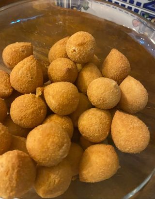 Coxinhas de Frango Mini 10 unidades 