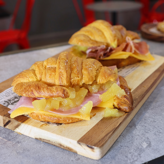 Croissant Hawaiano